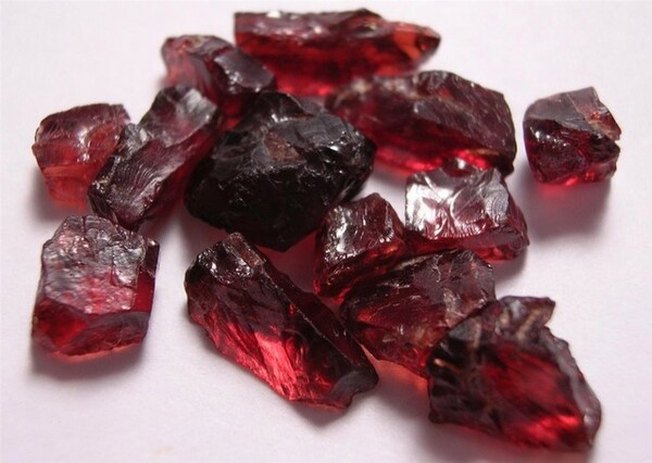 Đá Ruby thuộc danh sách các loại đá quý hiếm nhất thế giới 