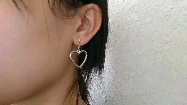 Bông tai trái tim dáng dài 
