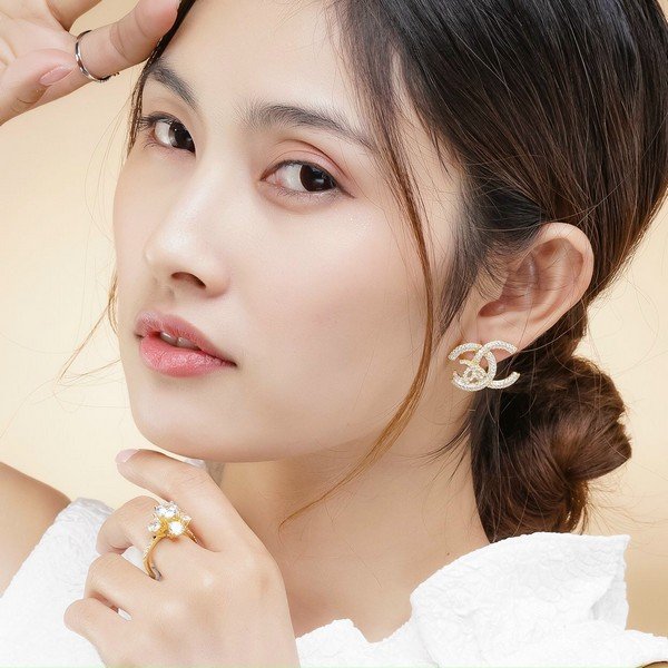 Bông tai vàng 18k dưới 1 triệu