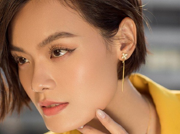 Bông tai vàng tây