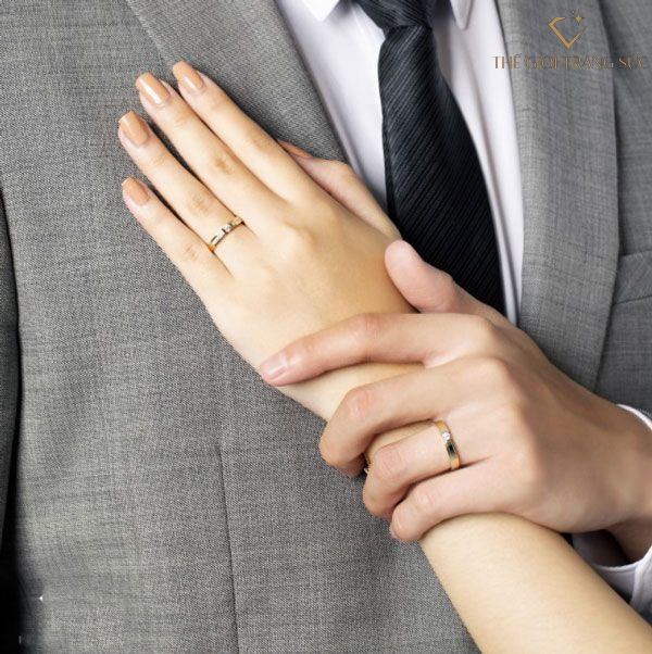 deo-nhan-cuoi-tay-nao