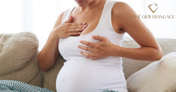 dung-nhan-cuoi-doan-con-trai-hay-gai