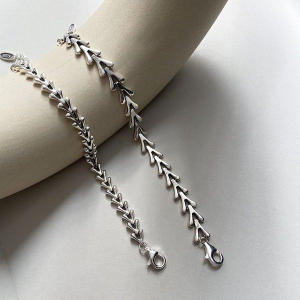 Vòng tay chuỗi dạng mắt xích